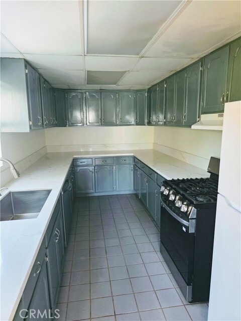 Building Photo - 4220 Duquesne Ave