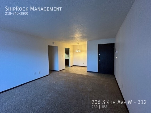 Building Photo - 206 S 4th Ave W