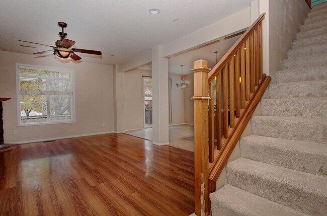 Building Photo - Salmon Creek 4 bd 2.5 ba Available Now!