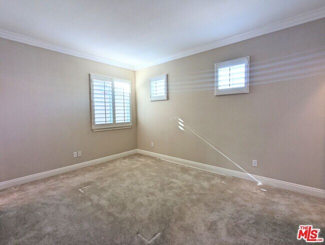Building Photo - 1230 Wisteria Ave