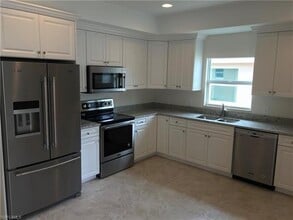 Building Photo - 27740 Roslin Dr