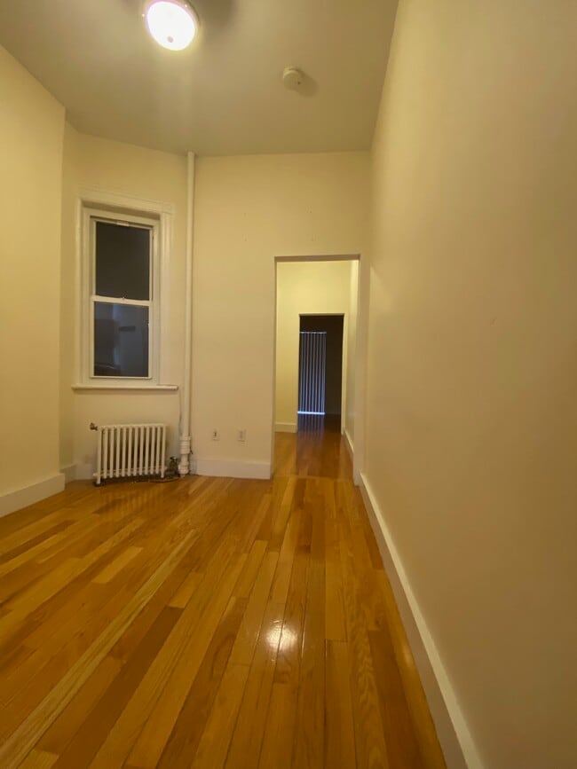 Common area - 852 Amsterdam Ave