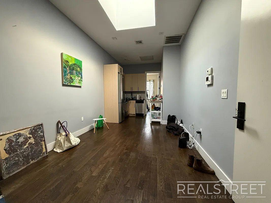 Building Photo - Arnold Avenue