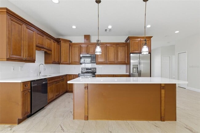 Building Photo - 810 W Whatley Pl