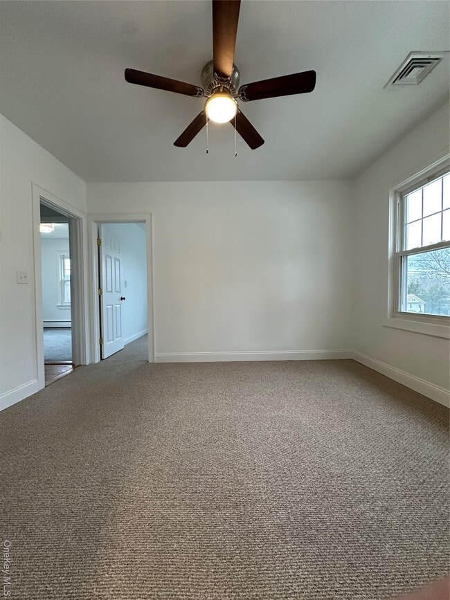 Building Photo - 37 Church St