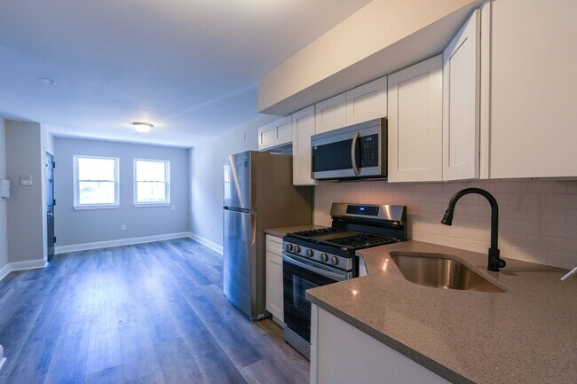 Building Photo - 1335 S 8th St