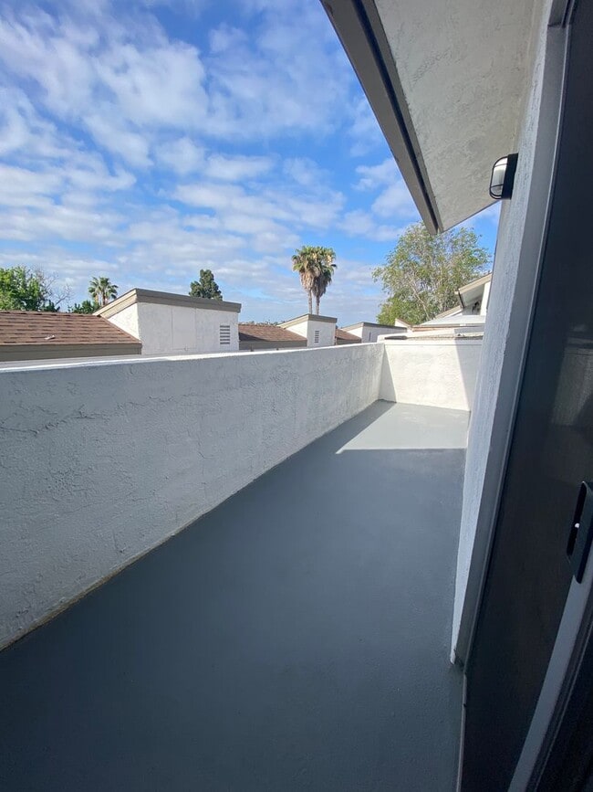 Building Photo - 7508 Parkway Dr