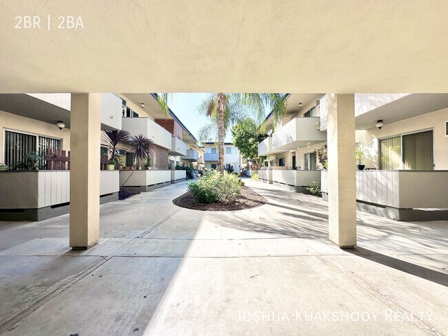 Building Photo - 5303 Newcastle Ave