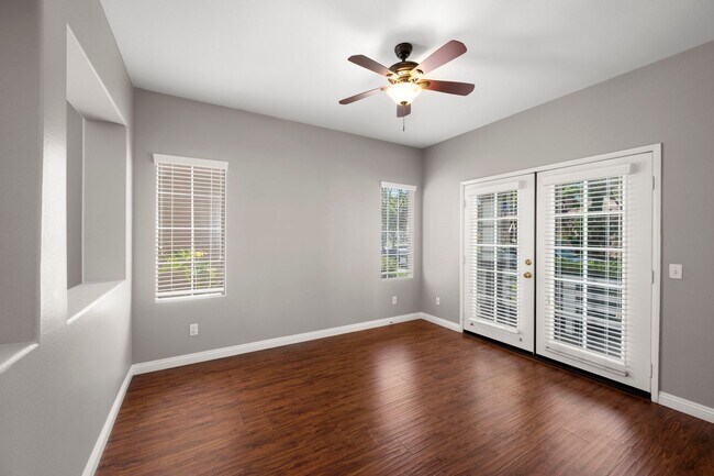 Building Photo - Gorgeous 3 Bedroom Chula Vista Home!