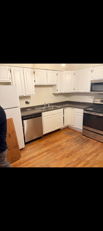 Building Photo - 4840 N Talman Ave