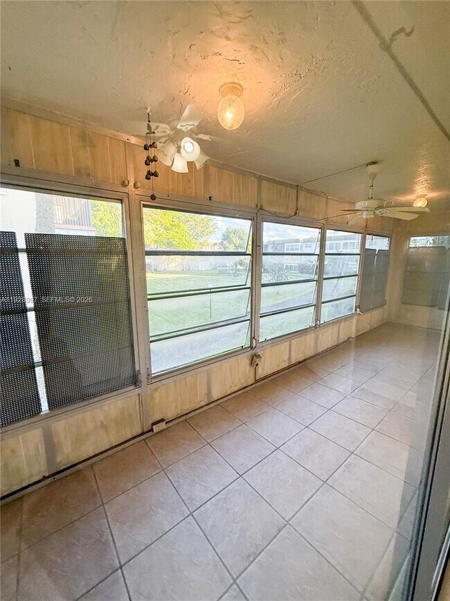 Building Photo - 1751 NW 75th Ave