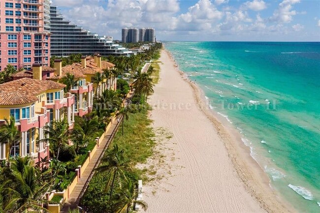 Building Photo - 2110 N Ocean Blvd