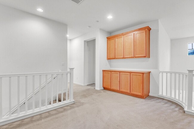 Building Photo - Magnificent home in San Bruno
