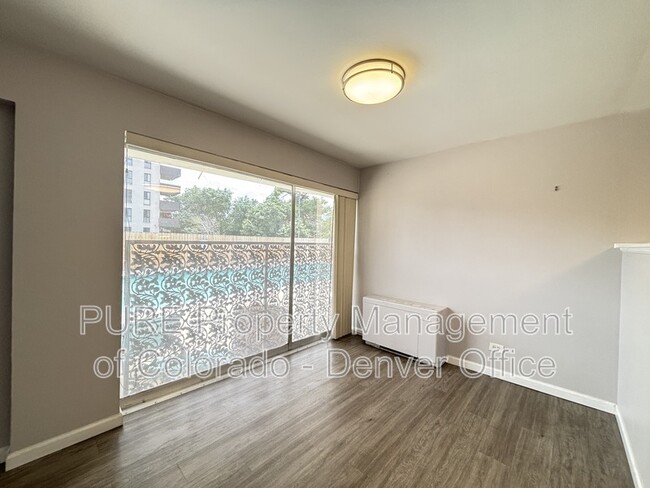 Building Photo - 888 Logan St