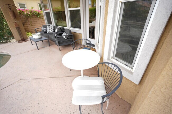 Building Photo - 6 Loch Ness Lake Ct