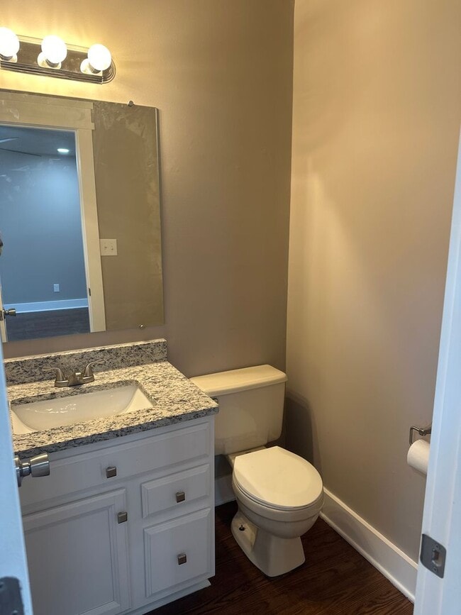 Building Photo - Country Ranch Style Home with attached Gar...