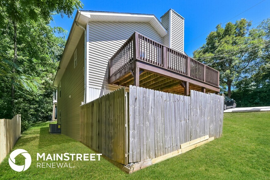 Building Photo - 4014 Larigo Dr