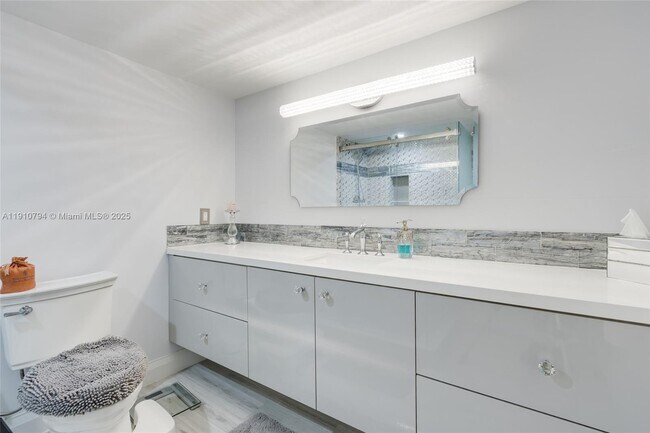 Building Photo - 1200 S Ocean Blvd