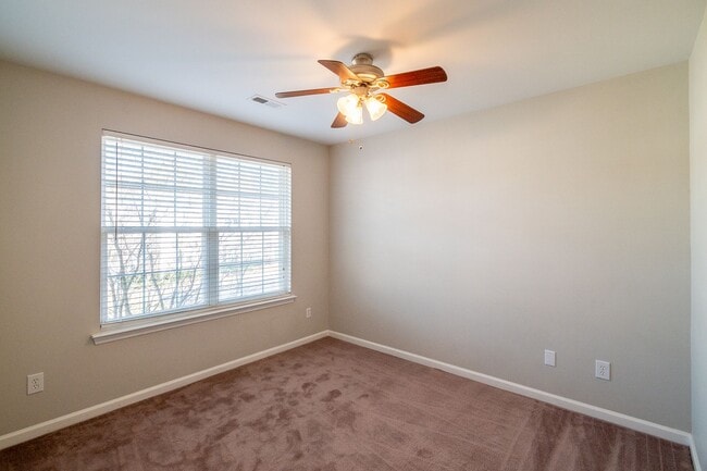 Building Photo - A Cozy 2bedroom Town home in Fort Mill