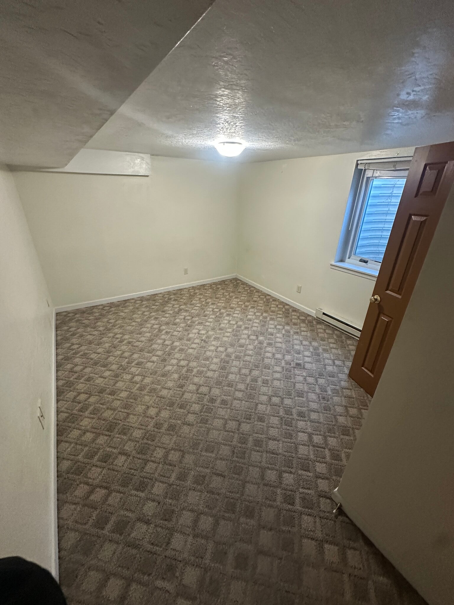 Building Photo - 1131 Miles Ave