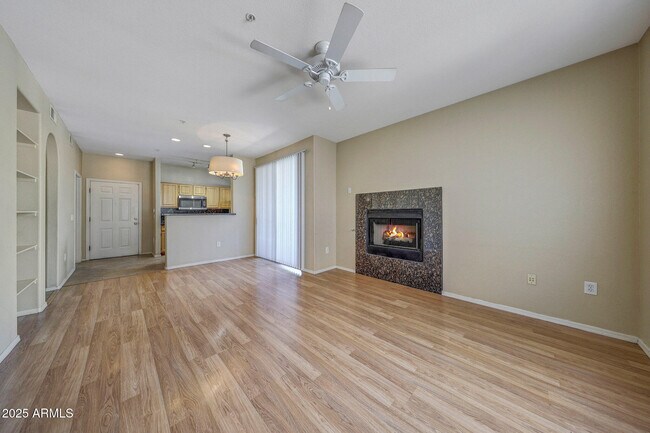 Building Photo - 2929 W Yorkshire Dr