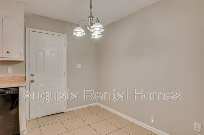 Building Photo - 164 Chalet North CT