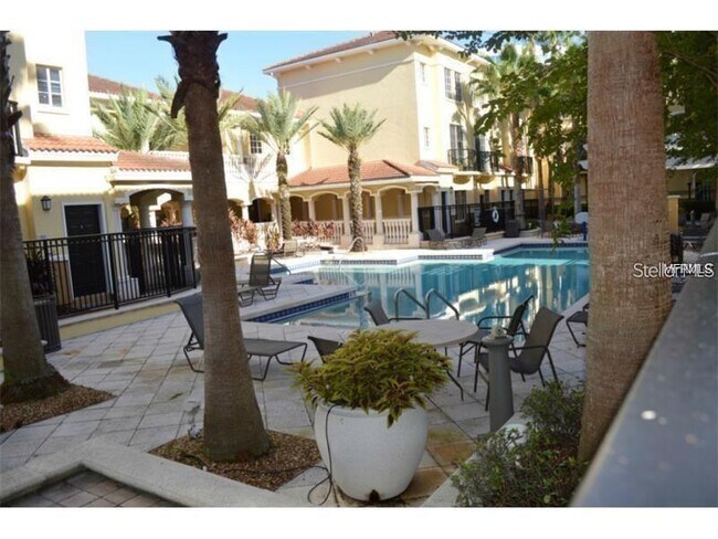 Building Photo - 113 S Sherrill St