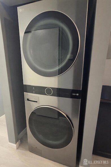 Building Photo - 289 Main St