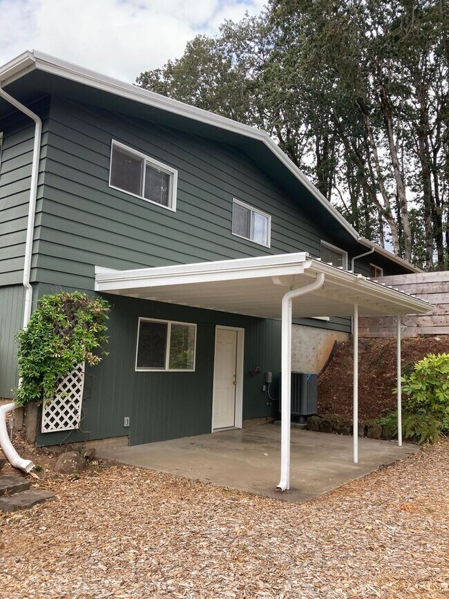 Building Photo - Mid-Century Four Bedroom in Candalaria, La...