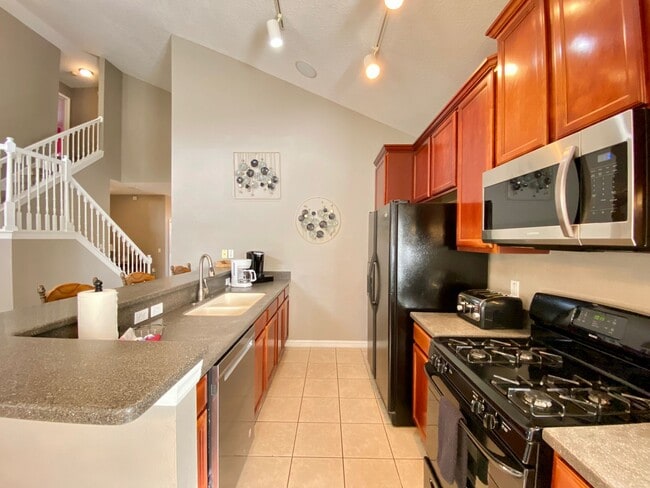 Building Photo - 8000 Acadia Estates Ct