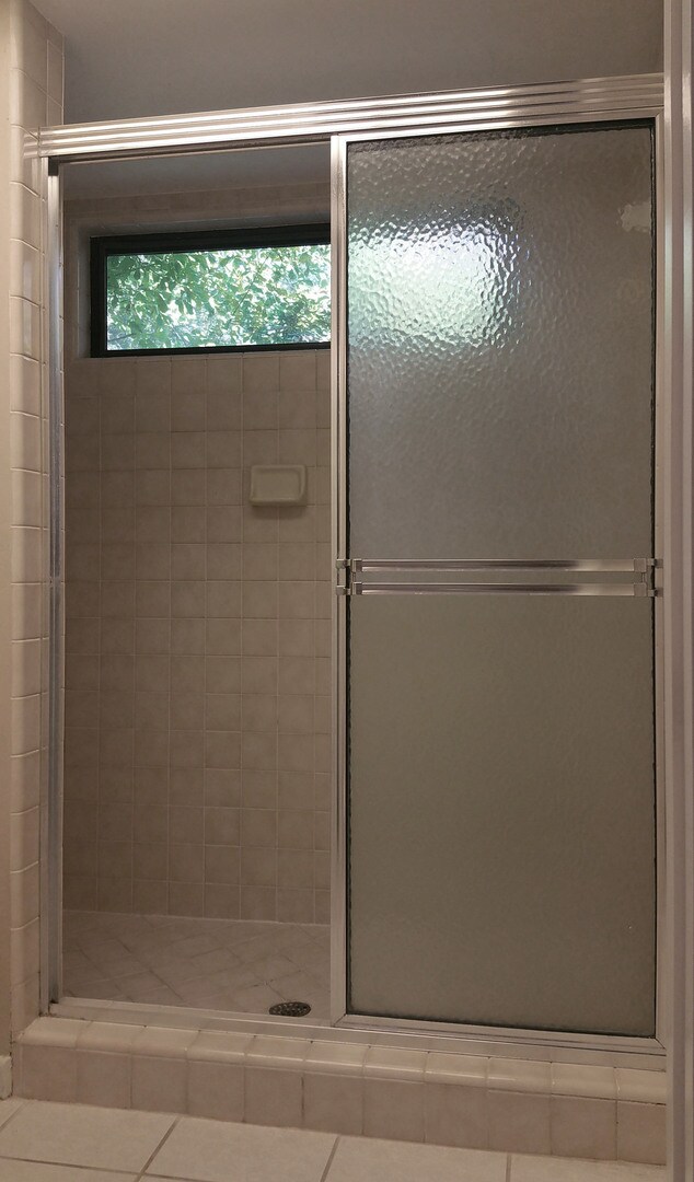 Building Photo - **4431 NW 53rd Street (Huntington)