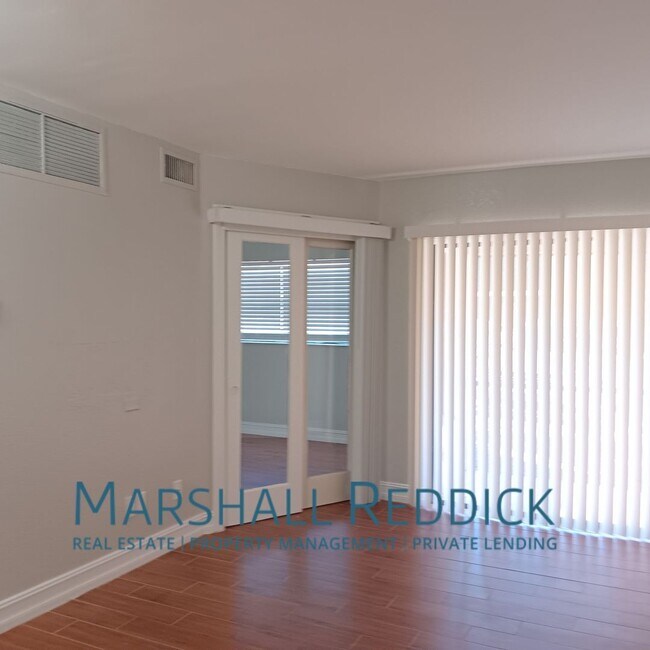 Building Photo - 5327 Summerlin Rd