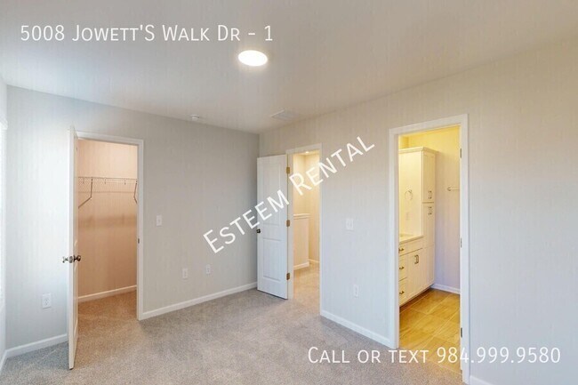 Building Photo - 5008 Jowett's Walk Dr