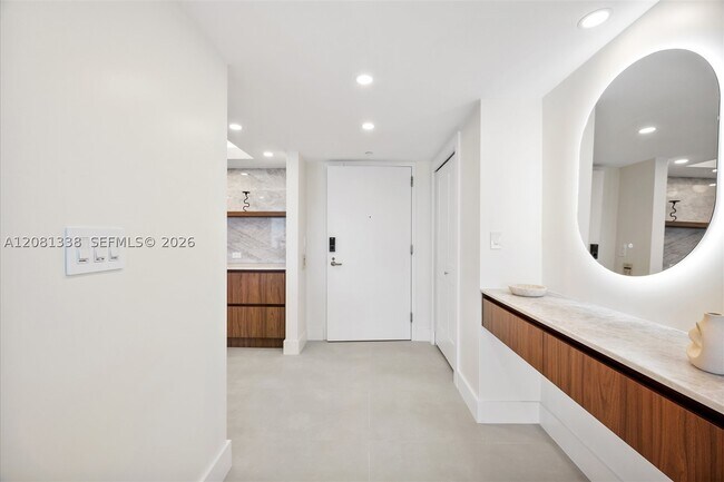 Building Photo - 19355 Turnberry Way