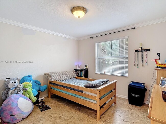 Building Photo - 4973 SW 158th Way