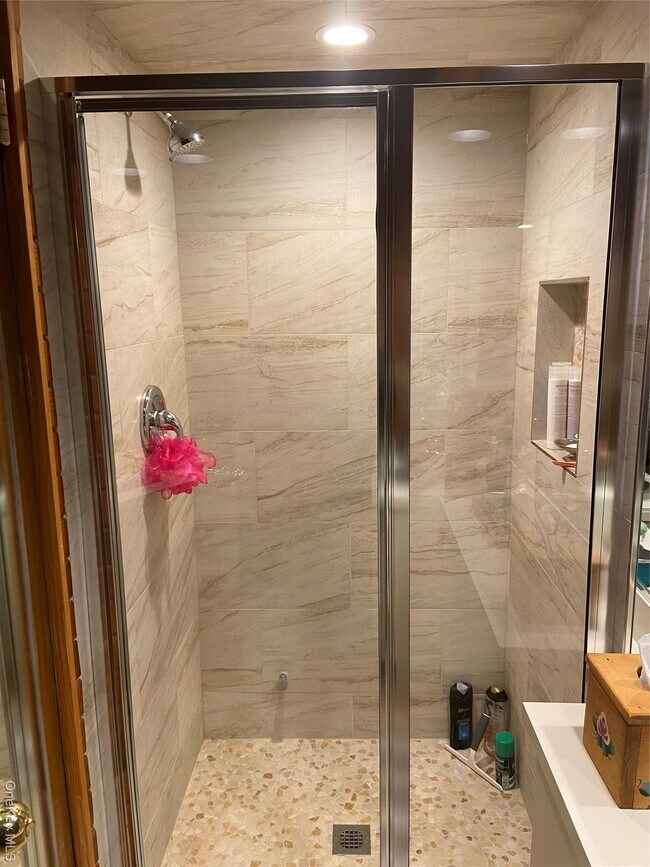 Building Photo - 750 Lido Blvd