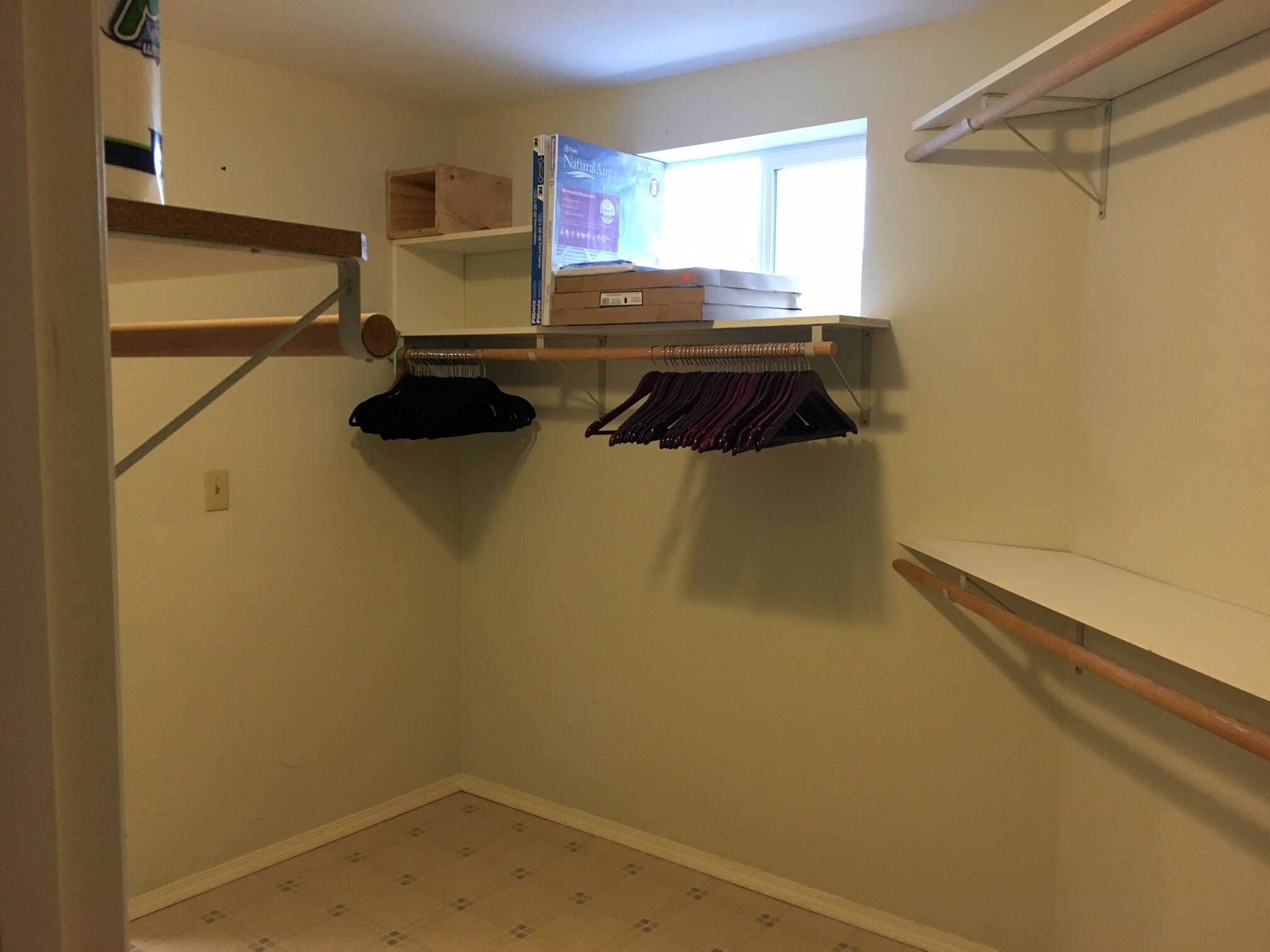 Large Extra Coset - 4940 Cedar St