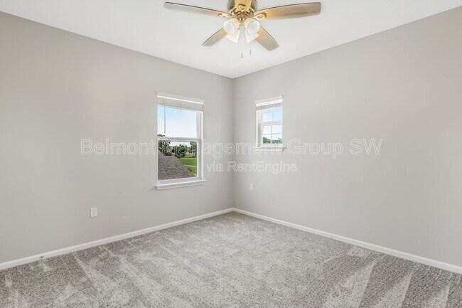 Building Photo - 30053 Island Club Dr
