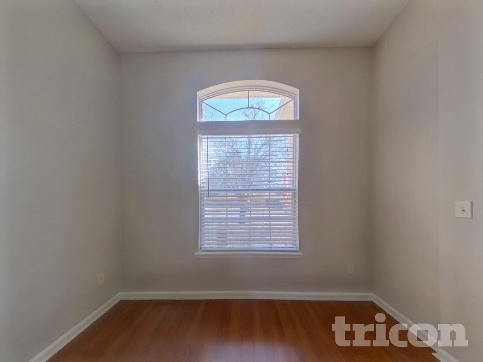 Building Photo - 522 Jimbay Dr