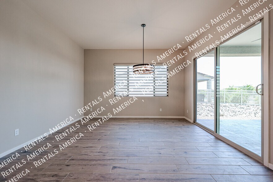 Building Photo - 42085 W Morning Glory Way