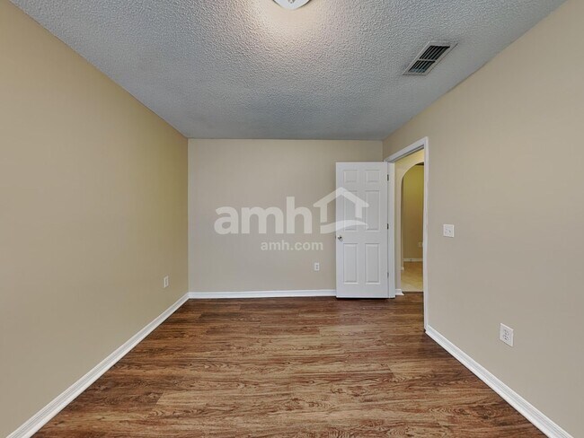 Building Photo - 1644 Stefan Cole Ln