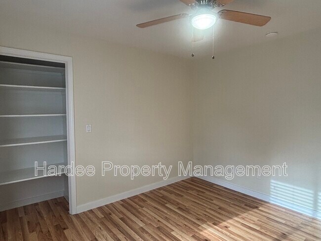 Building Photo - 3313 W Cherry Ln