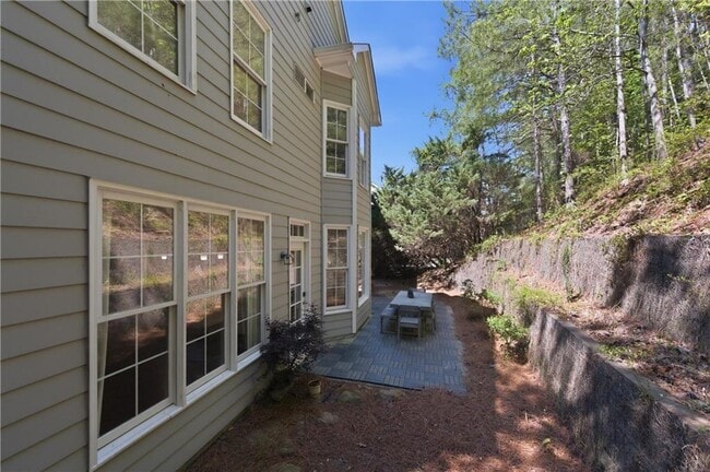 Building Photo - 6421 Crown Forest Ct