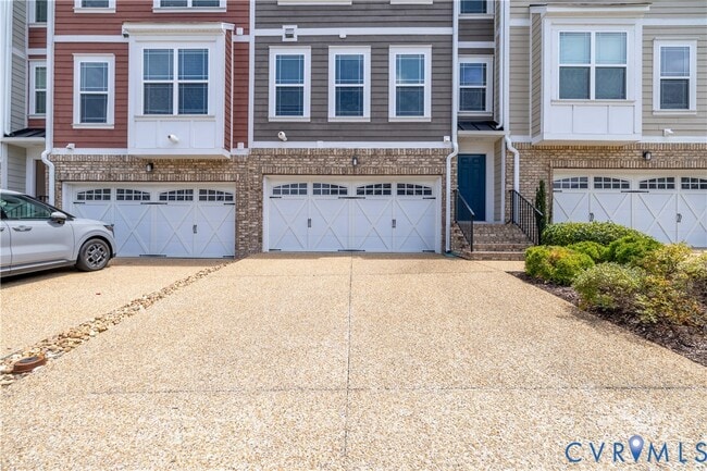 Building Photo - 11443 Hayloft Ln