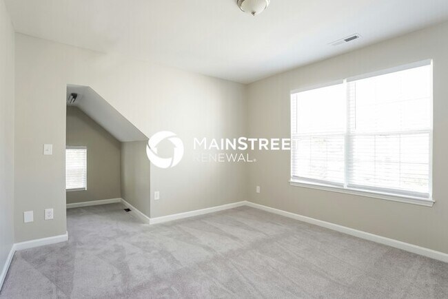 Building Photo - 4 Bedroom Pet-Friendly Home in Wake Forest...