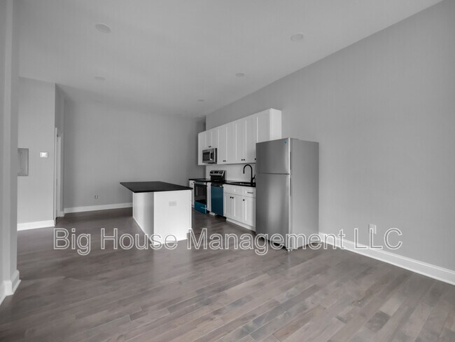 Building Photo - 707 Druid Park Lake Dr