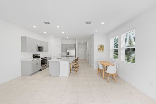 Building Photo - 3339 Whooping Crane Dr
