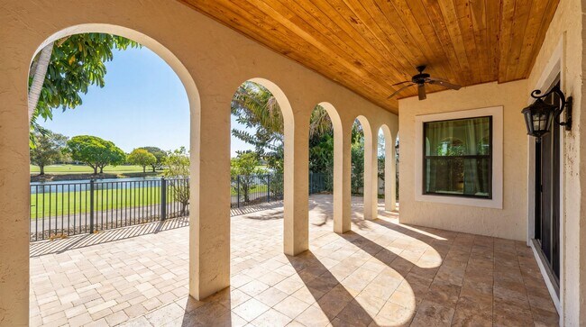 Building Photo - 2055 Regents Blvd