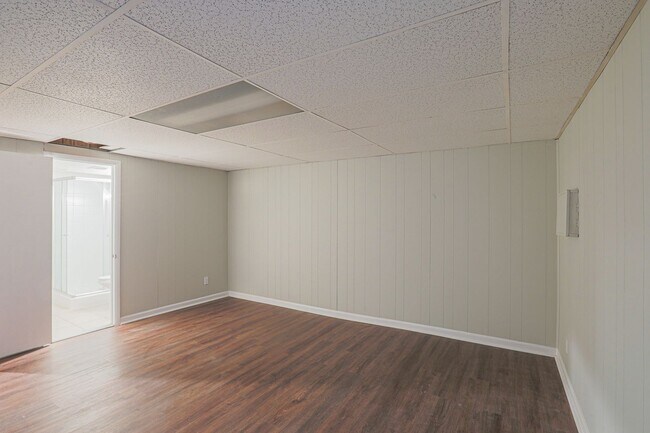 Building Photo - 11 Pawleys Ct