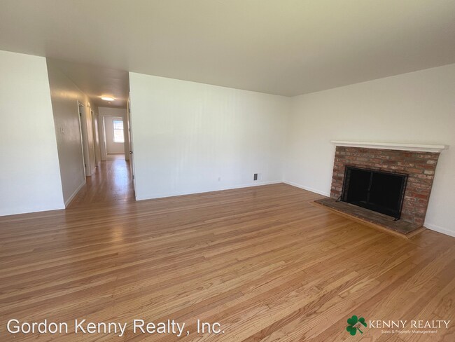 Building Photo - 3 br, 2 bath House - 717 Miller Avenue